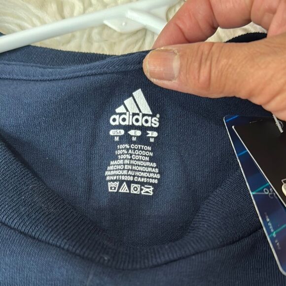 Adidas Notre Dame Navy Blue T-Shirt Size M NWOT - Picture 4 of 9